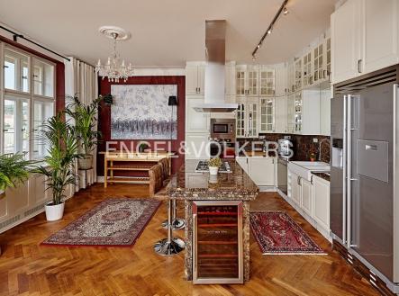 Pronájem bytu, 4+kk, 187 m²