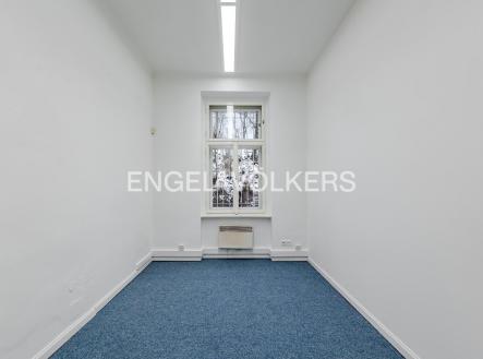 Pronájem kanceláře, 89 m²