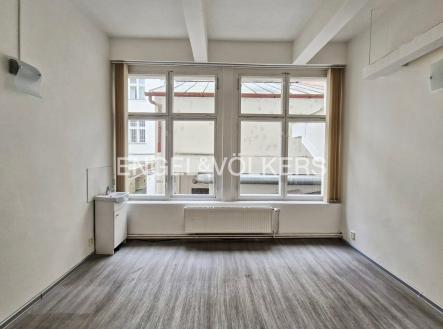 Pronájem kanceláře, 14 m²