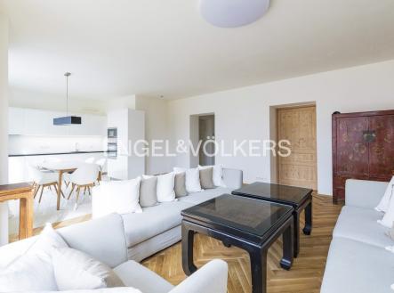 Pronájem bytu, 4+kk, 120 m²