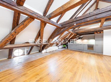 Pronájem bytu, 3+kk, 155 m²