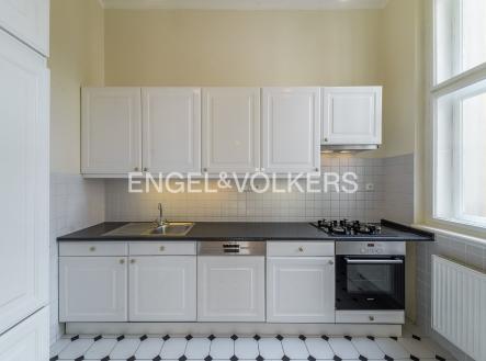 Pronájem bytu, 4+1, 151 m²