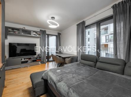 Pronájem bytu, 1+kk, 32 m²
