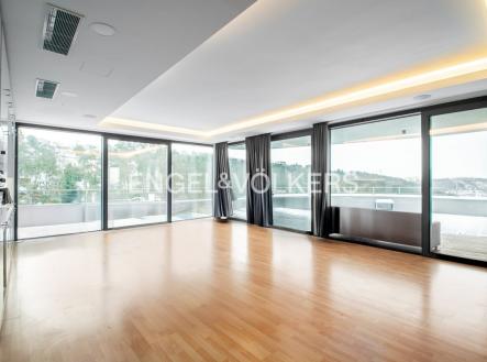 Pronájem bytu, 6+kk, 227 m²