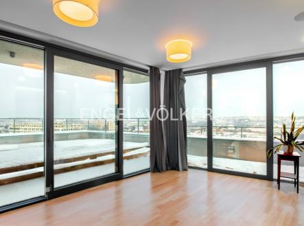 Pronájem bytu, 6+kk, 227 m²