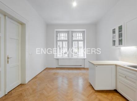 Pronájem bytu, 4+kk, 105 m²