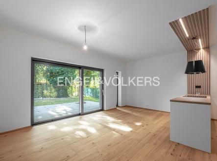 Pronájem domu/vily, 146 m²