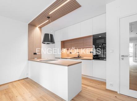 Pronájem domu/vily, 146 m²