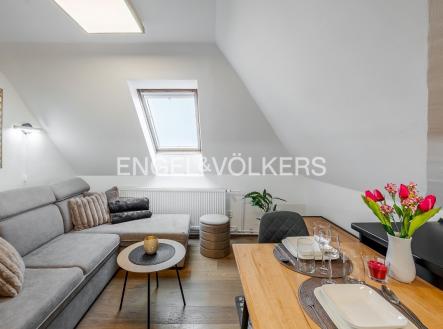 Pronájem bytu, 2+kk, 46 m²