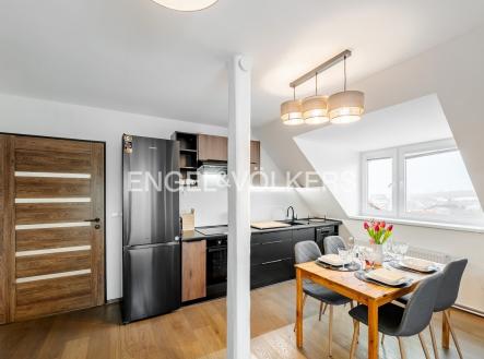 Pronájem bytu, 2+kk, 46 m²