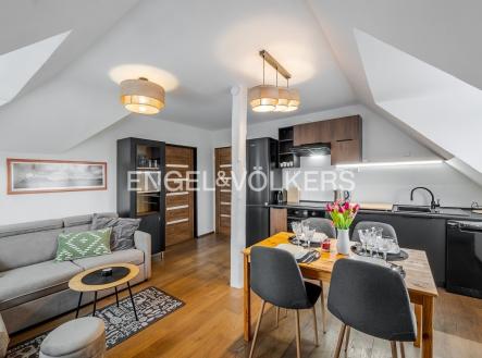 Pronájem bytu, 2+kk, 46 m²