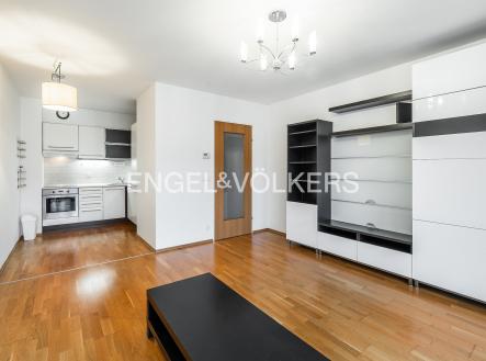 Pronájem bytu, 2+kk, 50 m²