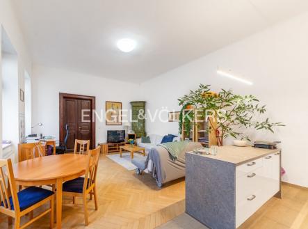 Pronájem bytu, 2+kk, 71 m² obrázek