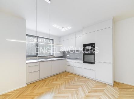 Pronájem bytu, 3+kk, 95 m²