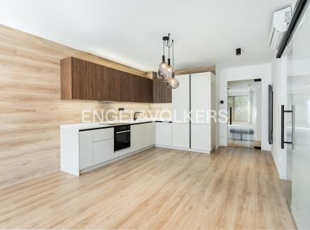 Prodej bytu, 4+kk, 110 m²