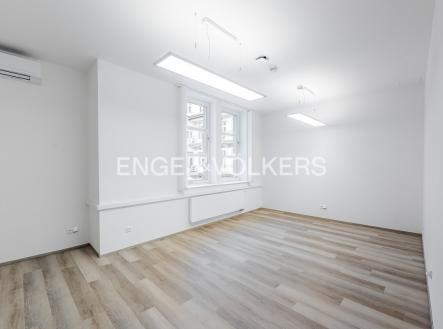 Pronájem bytu, 5+1, 156 m²
