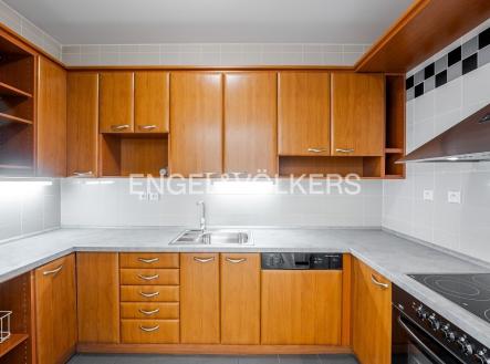 Pronájem bytu, 5+1, 156 m²