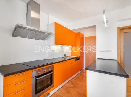 Pronájem bytu, 2+kk, 57 m²