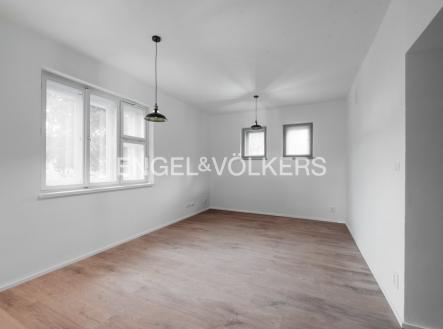 Pronájem bytu, 3+kk, 80 m²
