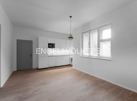 Pronájem bytu, 3+kk, 80 m²