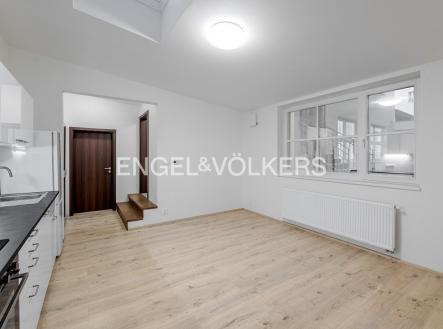 Pronájem bytu, 2+kk, 46 m² obrázek