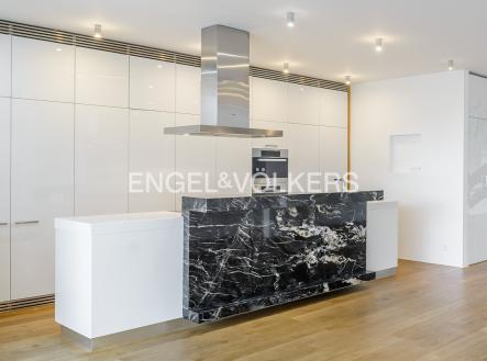 Pronájem bytu, 4+kk, 254 m²