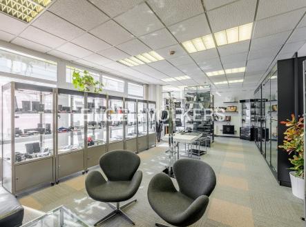 Pronájem obchodní prostor, 157 m²