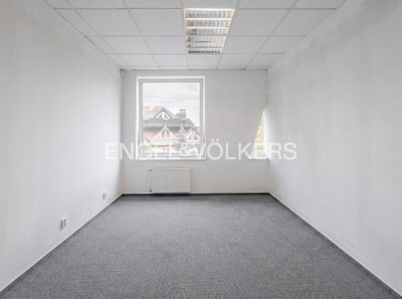 Pronájem obchodní prostory, 157 m²