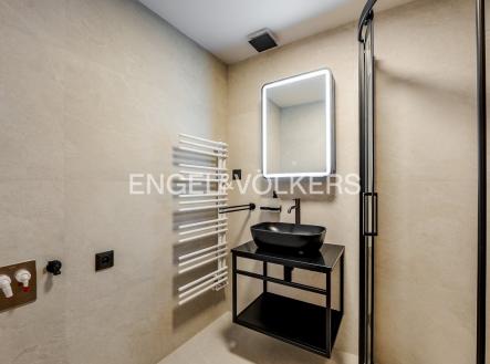 Pronájem bytu, 1+kk, 63 m²