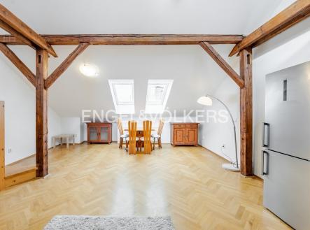 Pronájem bytu, 1+kk, 63 m²