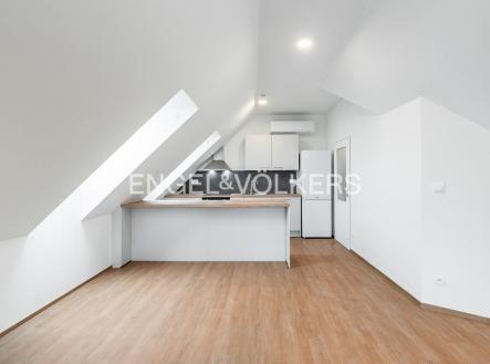 Pronájem bytu, 2+kk, 54 m²