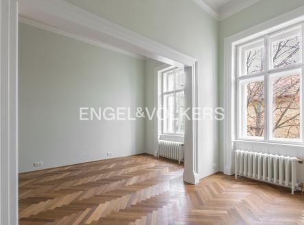 Pronájem bytu, 5+1, 176 m²