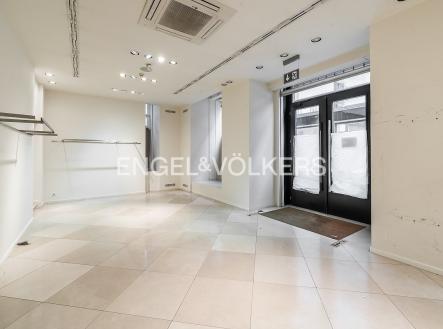 Pronájem obchodní prostory, 250 m²