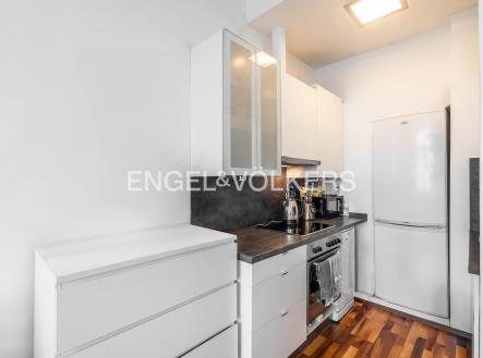 Pronájem bytu, 1+kk, 32 m²