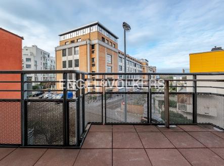 Pronájem bytu, 1+kk, 52 m²