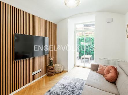 Pronájem bytu, 1+kk, 30 m²