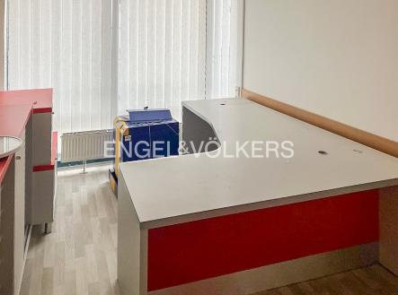 Pronájem obchodní prostory, 257 m²