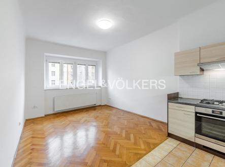 Pronájem bytu, 3+kk, 68 m²