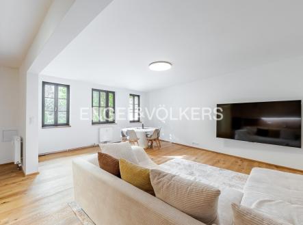 Pronájem bytu, 4+kk, 161 m²