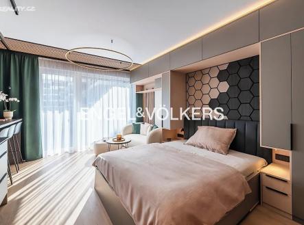 Pronájem bytu, 1+kk, 37 m²