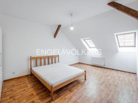 Pronájem bytu, 3+1, 112 m²
