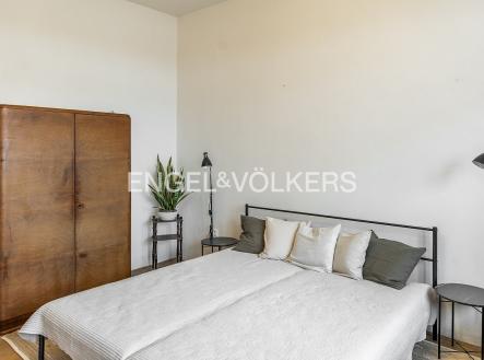 Pronájem bytu, 3+kk, 85 m²