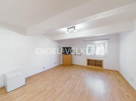 Pronájem bytu, 1+kk, 22 m²