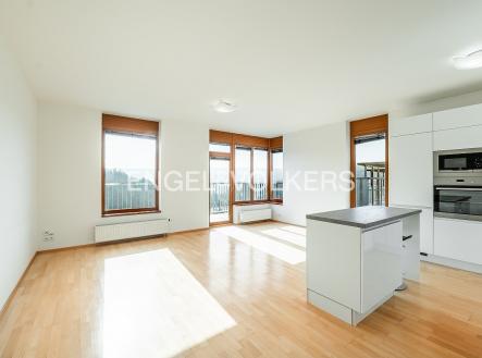 Pronájem bytu, 3+kk, 79 m²