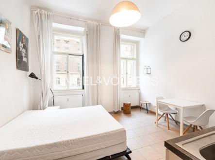 Pronájem bytu, 1+kk, 23 m² obrázek