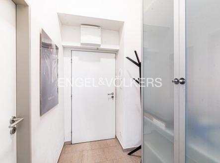 Pronájem bytu, 1+kk, 23 m²