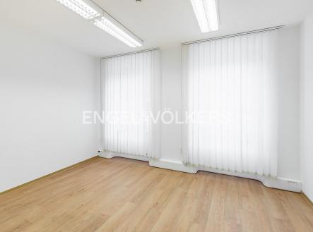 Pronájem kanceláře, 117 m²