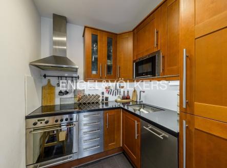 Pronájem bytu, 2+kk, 68 m²