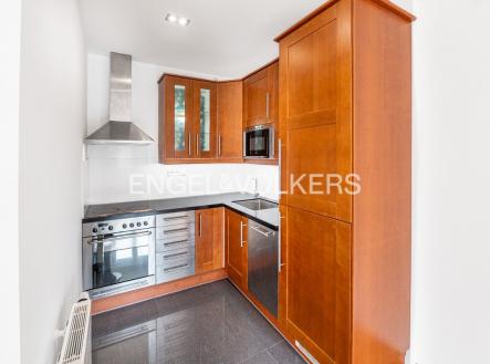 Pronájem bytu, 2+kk, 68 m²