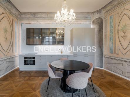 Pronájem bytu, 2+1, 98 m²